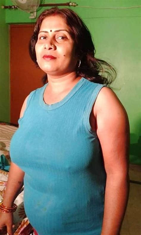 nude big boobs indian aunty|Free Bhabhi Indian Big Boobs Porn Videos 